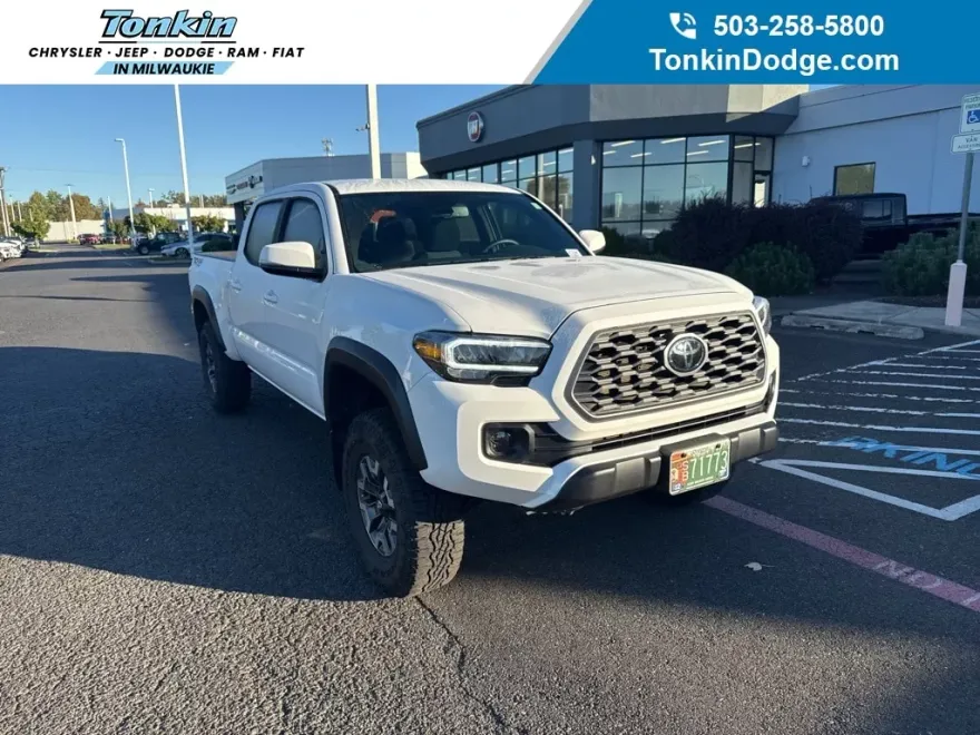 2023 Toyota Tacoma TRD V6 photo 1