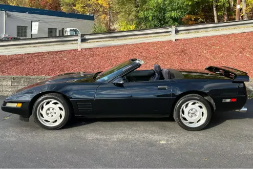 1991 Chevrolet Corvette Convertible photo 3