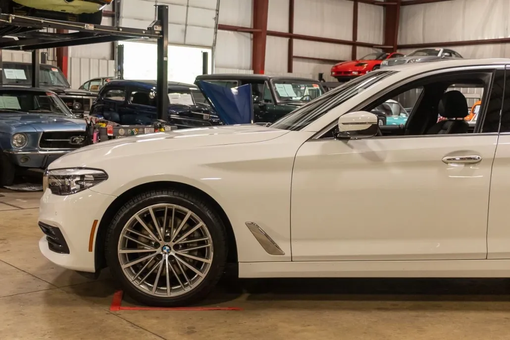 2018 Bmw 530i photo 1