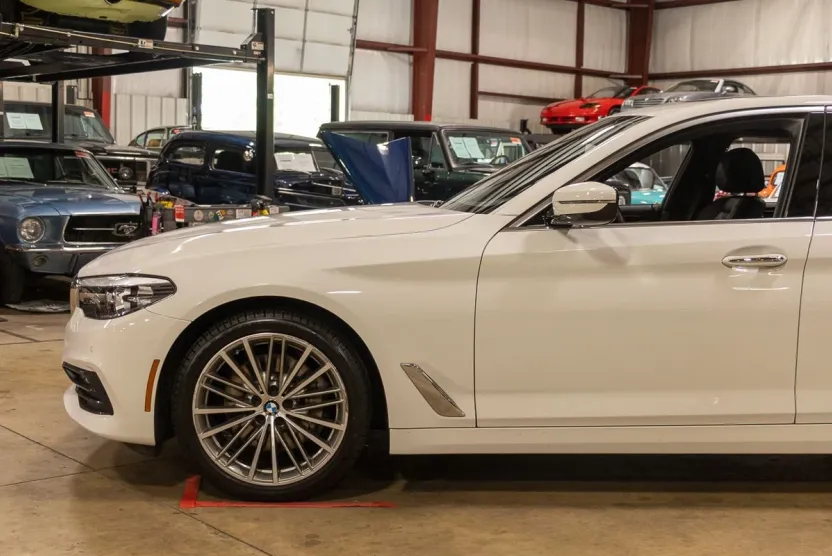 2018 Bmw 530i photo 1