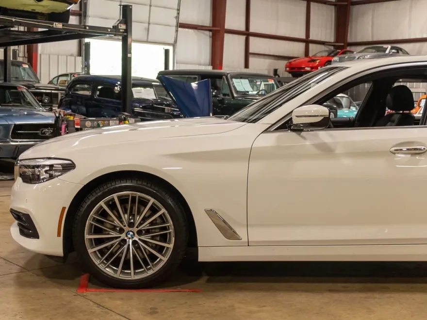 2018 Bmw 530i photo 1