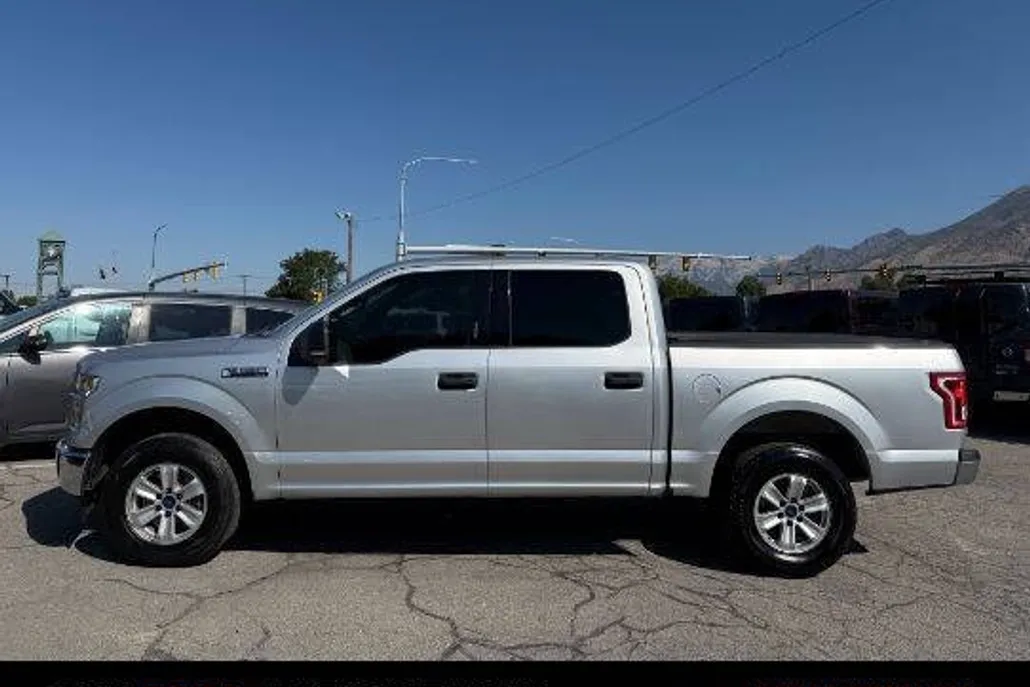 2017 Ford F-150 XLT photo 1