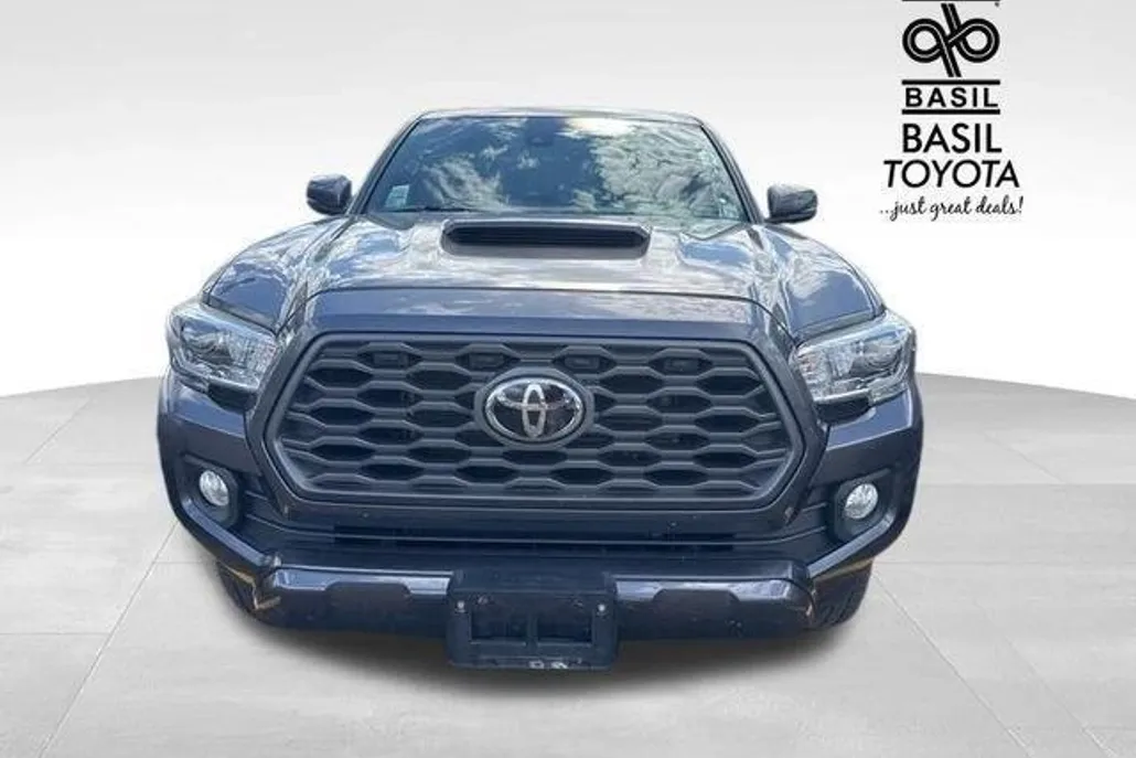 2020 Toyota Tacoma TRD Sport photo 1