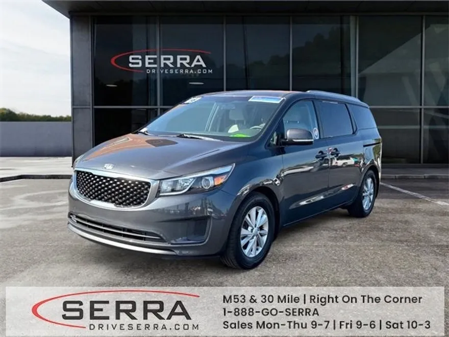 2016 Kia Sedona LX photo 1