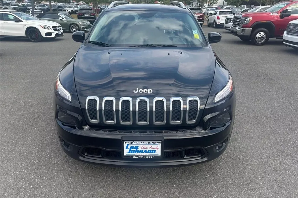 2018 Jeep Cherokee Latitude photo 1