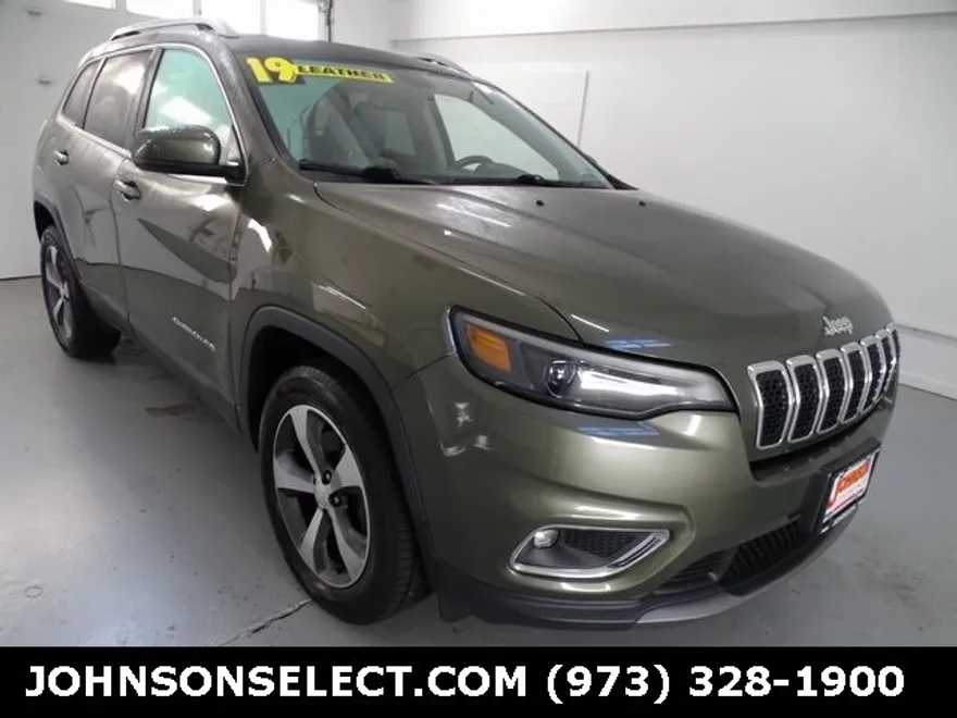 2019 Jeep Cherokee Limited photo 1