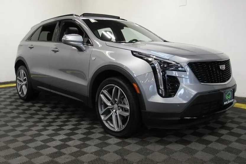 2023 Cadillac XT4 Sport photo 1