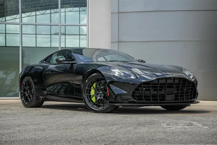 2025 Aston Martin Vanquish AM7 photo 1