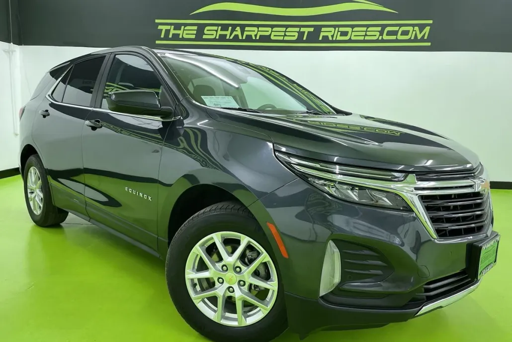 2022 Chevrolet Equinox LT photo 1
