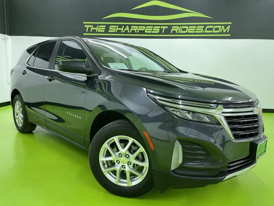 2022 Chevrolet Equinox LT photo 1