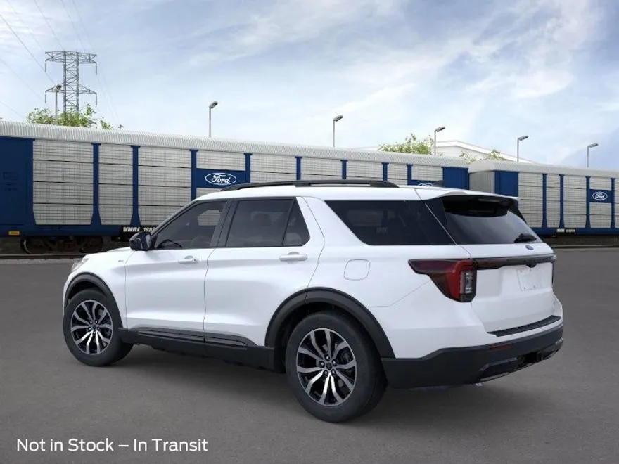 2025 Ford Explorer ST-Line photo 1