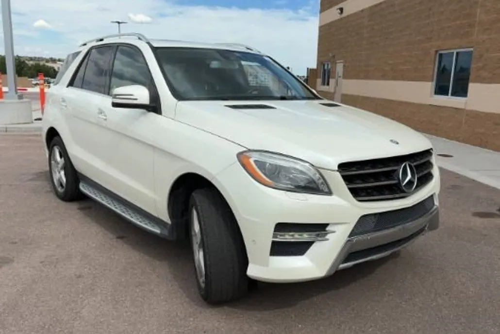 2013 Mercedes Benz ML 550 4MATIC photo 1