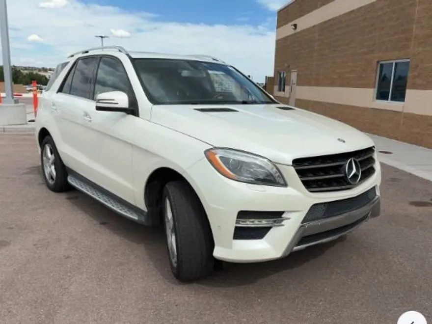 2013 Mercedes Benz ML 550 4MATIC photo 1