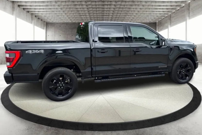 2023 Ford F-150 Lariat photo 1
