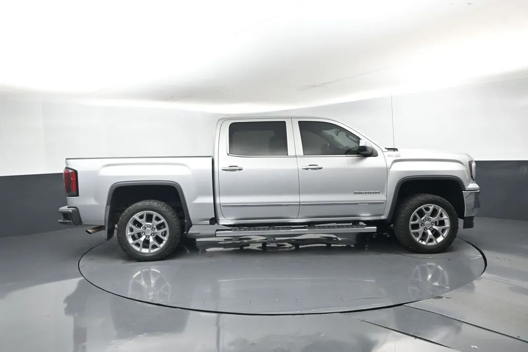 2018 Gmc Sierra 1500 SLT photo 1
