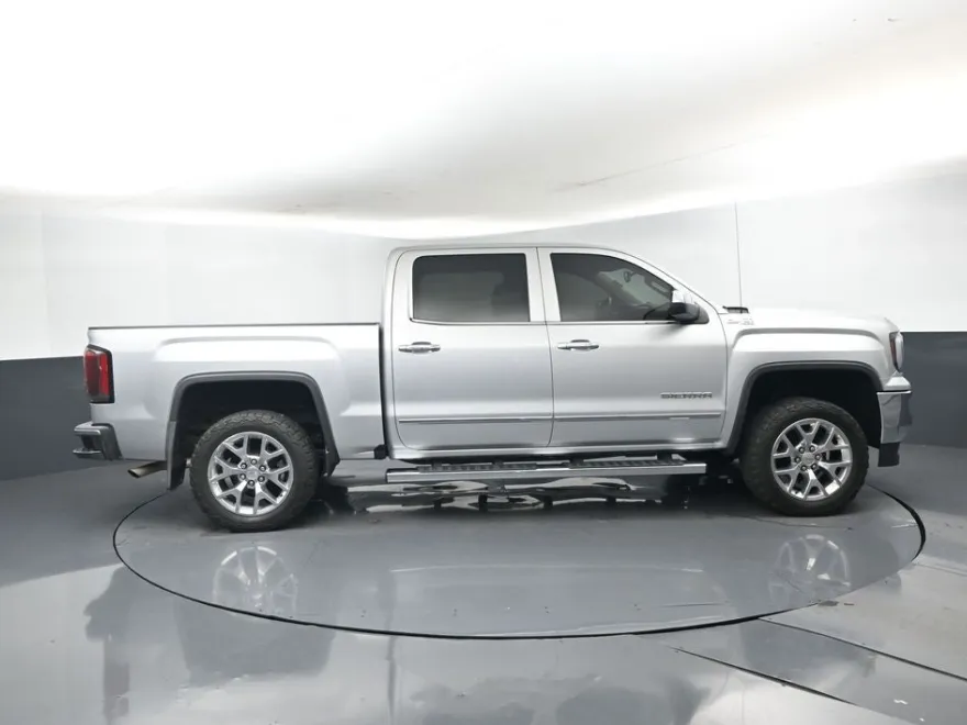 2018 Gmc Sierra 1500 SLT photo 1