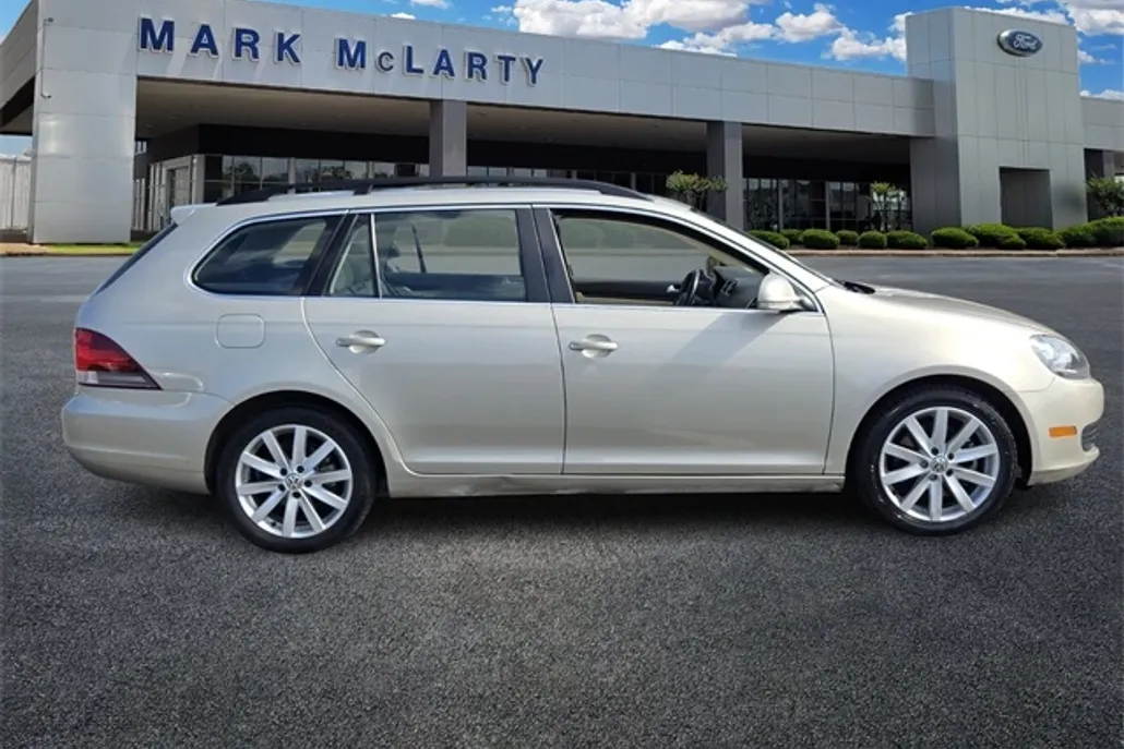 2014 Volkswagen Jetta SportWagen 2.0 TDI photo 1