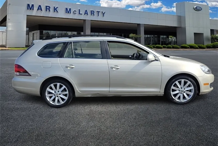 2014 Volkswagen Jetta SportWagen 2.0 TDI photo 1