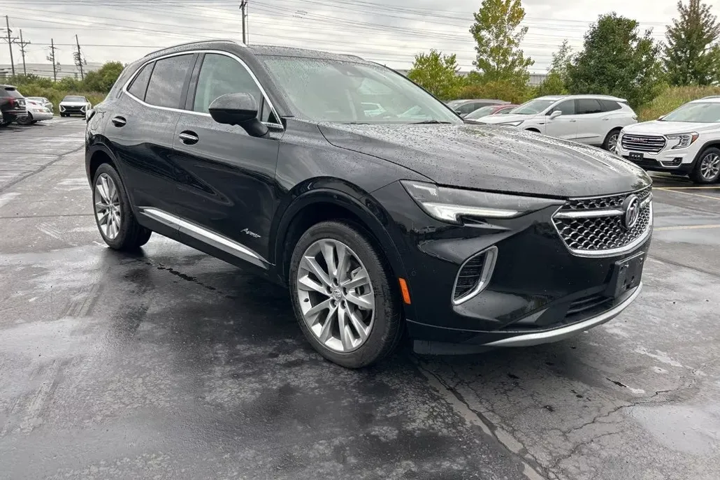 2022 Buick Envision Avenir photo 1