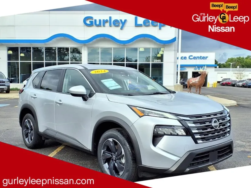 2024 Nissan Rogue SV photo 1