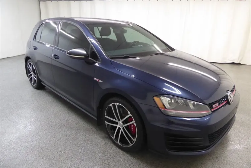 2017 Volkswagen Golf GTI SE photo 1