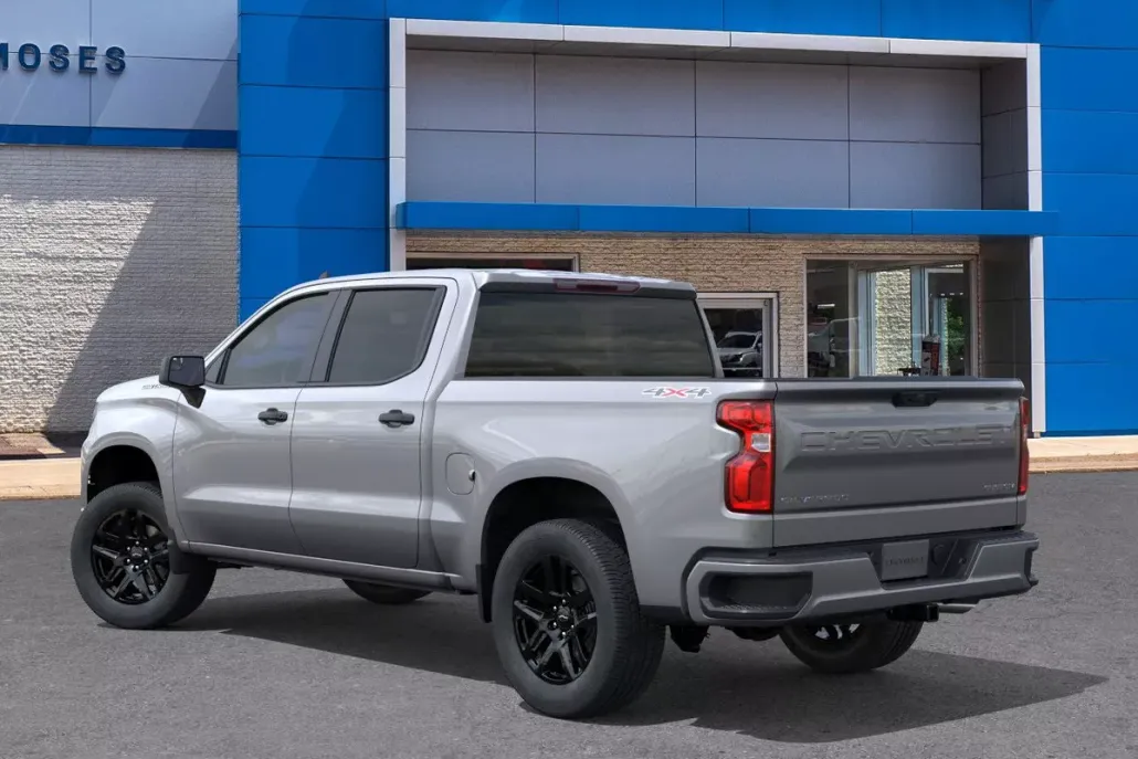 2026 Chevrolet Silverado 1500 Custom photo 1