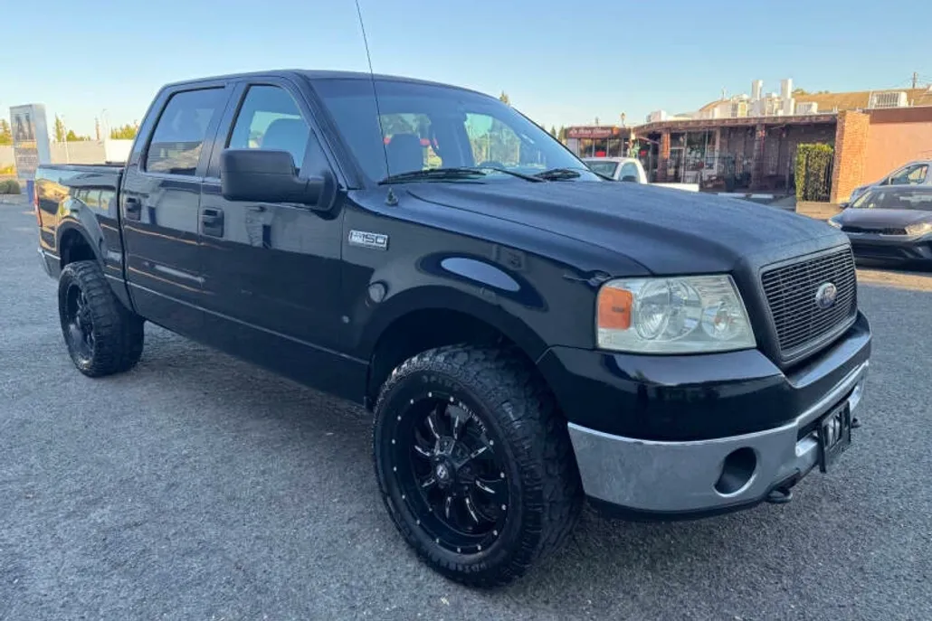 2006 Ford F-150 XLT photo 1