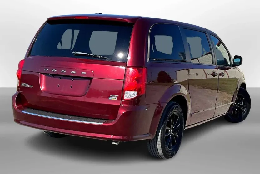 2019 Dodge Grand Caravan GT photo 1