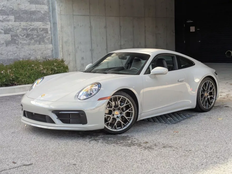 2024 Porsche 911 S photo 1
