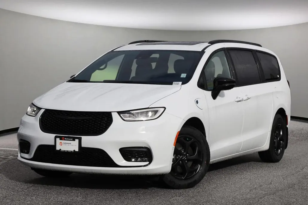 2025 Chrysler Pacifica Hybrid Limited S Appearance photo 1