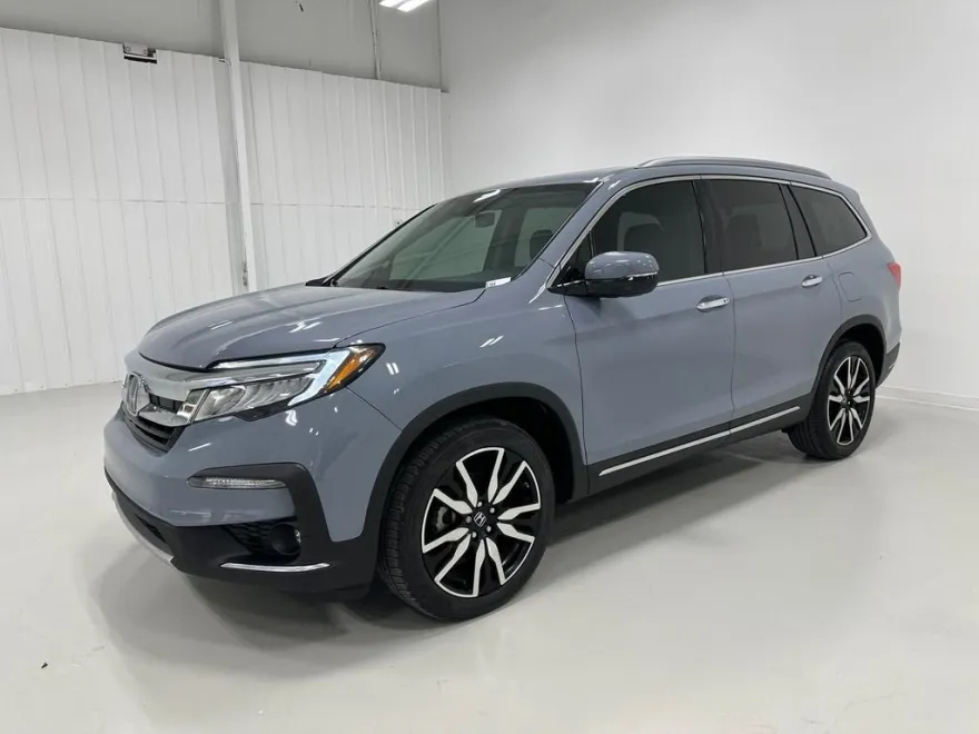 2022 Honda Pilot Touring photo 1