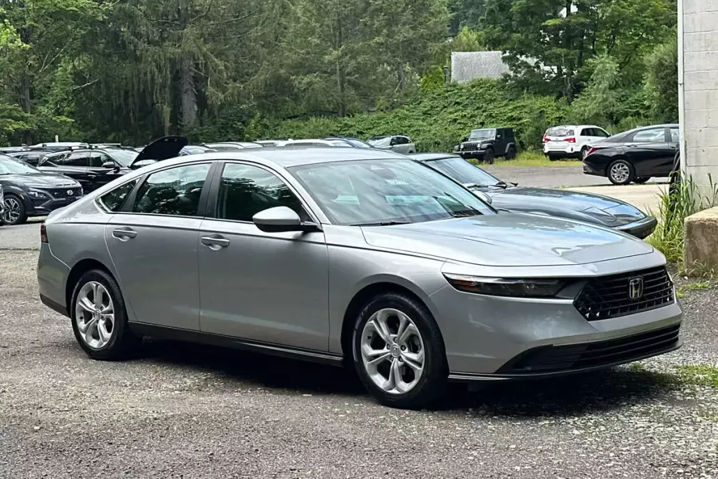 2025 Honda Accord LX photo 1