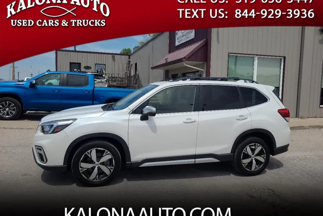 2020 Subaru Forester Touring photo 1