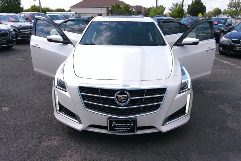 2014 Cadillac CTS Luxury photo 1