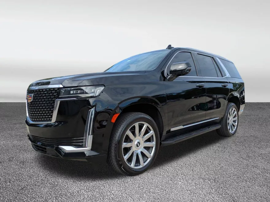 2022 Cadillac Escalade Luxury photo 1