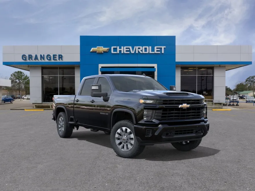 2026 Chevrolet Silverado 2500HD Custom photo 1