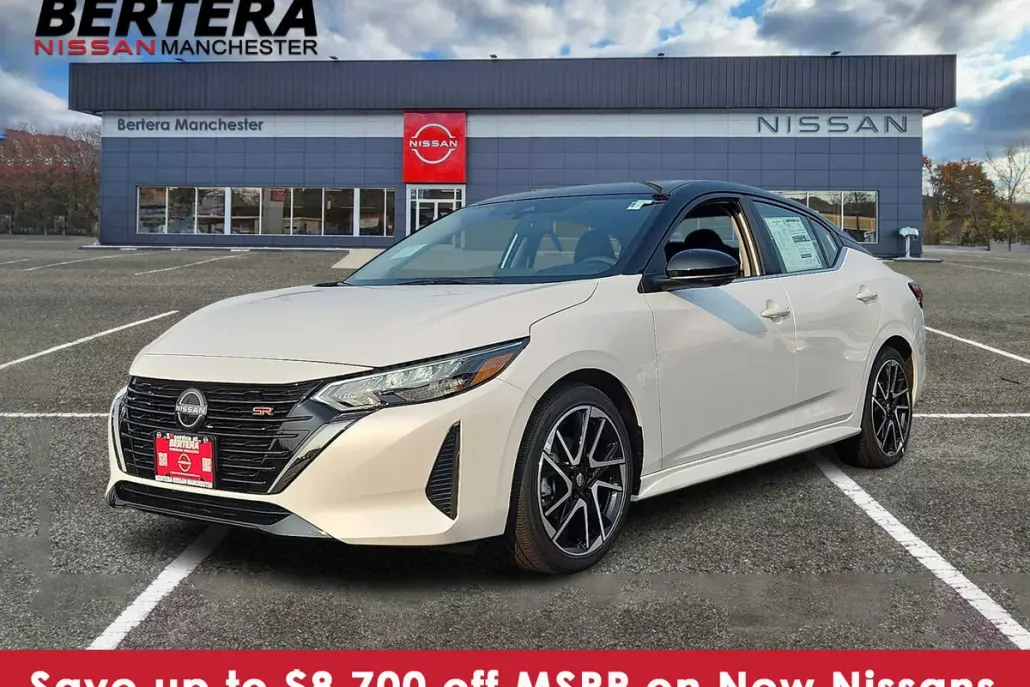 2025 Nissan Sentra SR photo 1