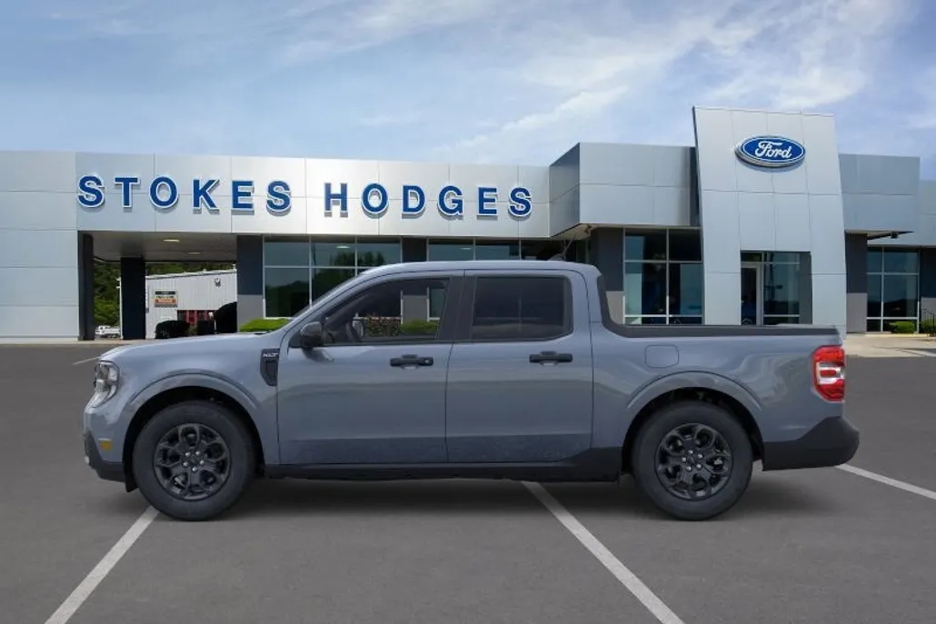 2025 Ford Maverick XLT photo 1