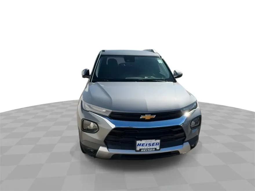2023 Chevrolet Trailblazer LT photo 1