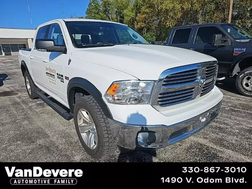 2019 Ram 1500 Classic SLT photo 1