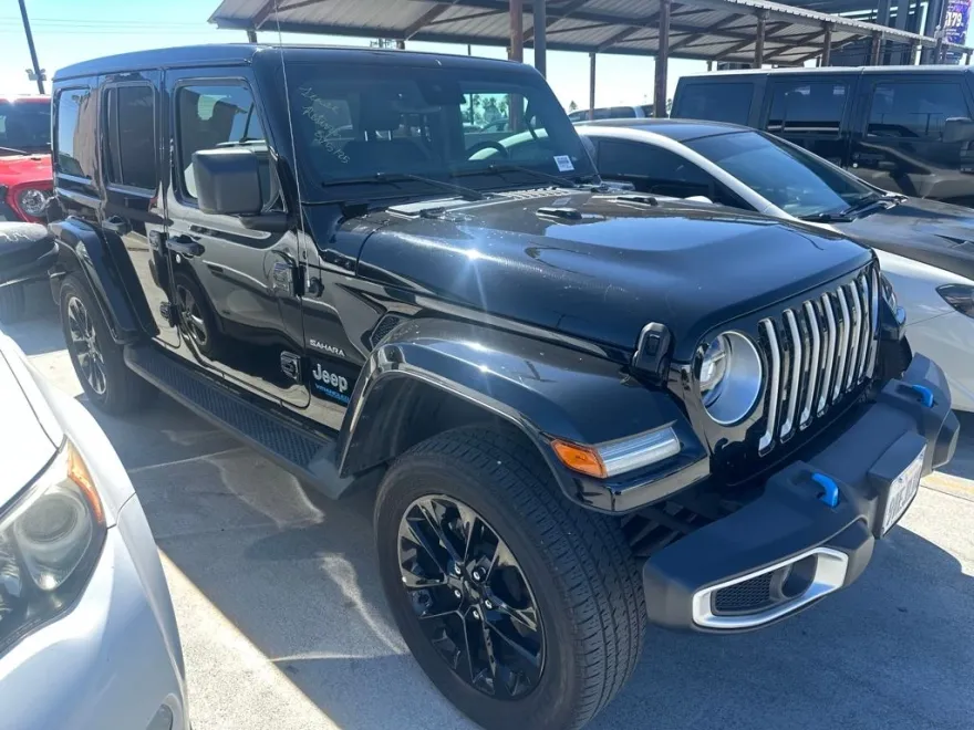 2022 Jeep Wrangler Unlimited Sahara 4xe photo 1