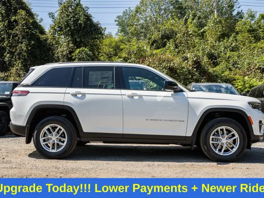2025 Jeep Grand Cherokee Laredo photo 1