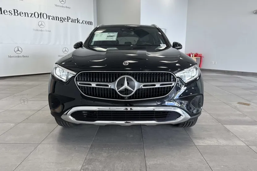 2026 Mercedes Benz GLC 300 4MATIC photo 1