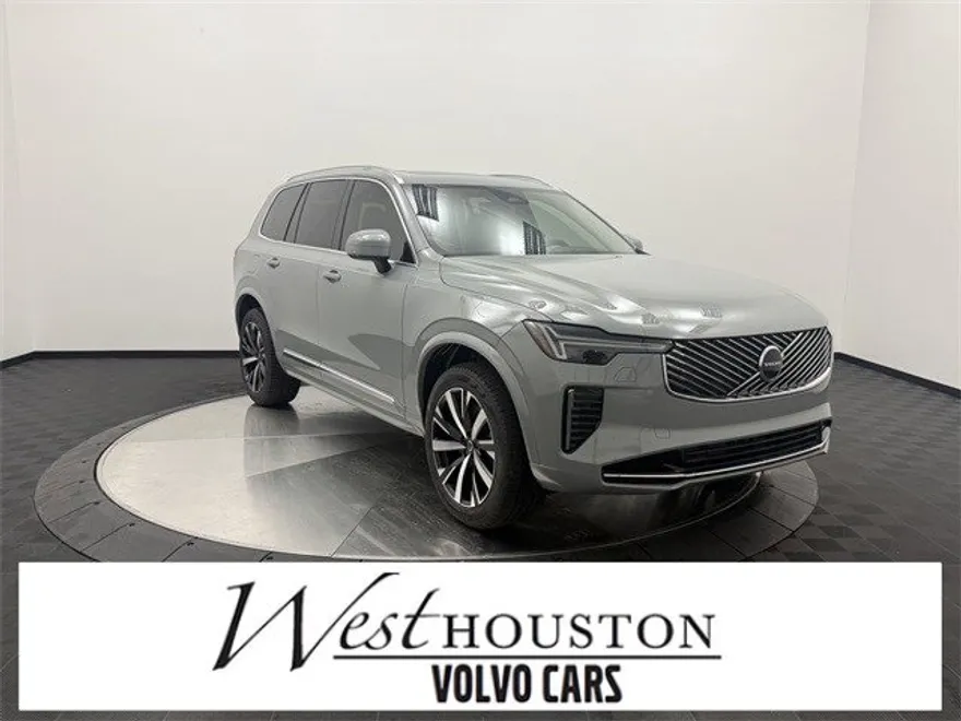 2026 Volvo XC90 Core photo 1