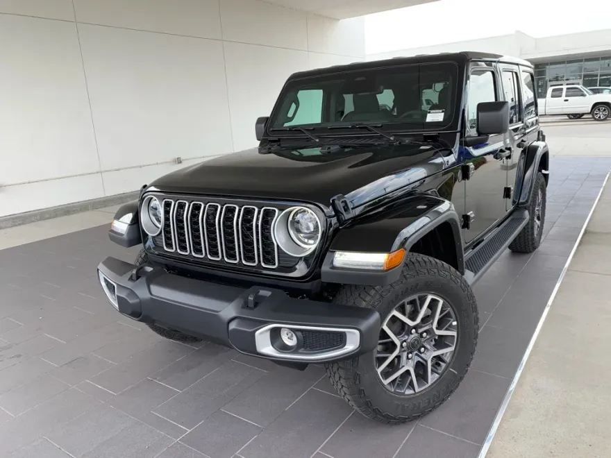 2025 Jeep Wrangler Sahara photo 1