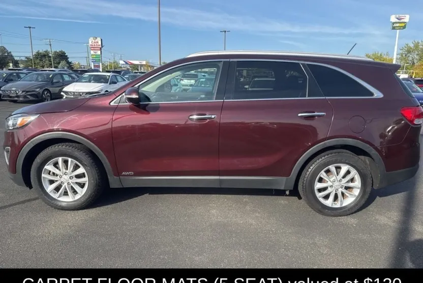 2016 Kia Sorento LX photo 1