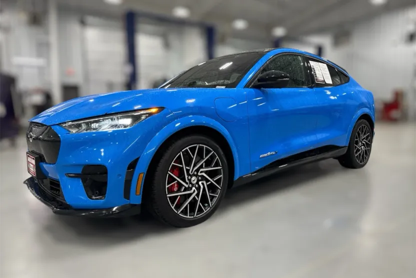 2021 Ford Mustang Mach-E GT photo 1