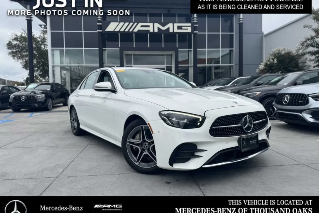 2022 Mercedes Benz E 350 photo 1