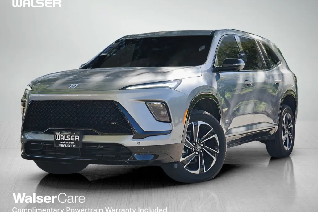 2025 Buick Enclave Sport Touring photo 1