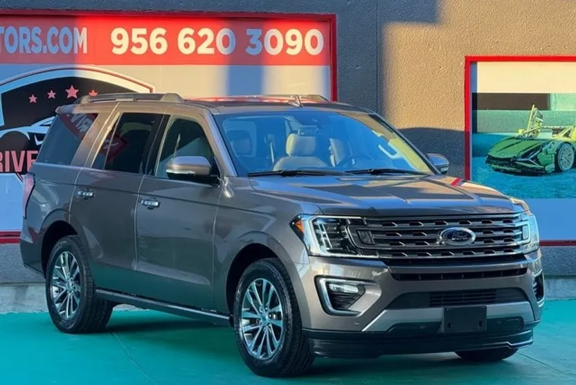 2018 Ford Expedition Limited photo 1